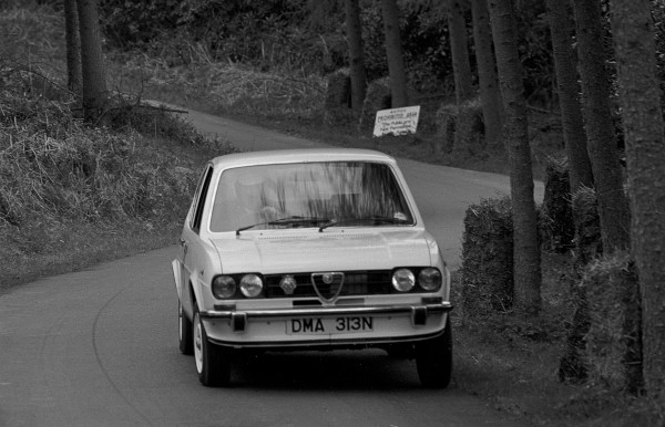image 4-58 (9) modern alfa romeo saloon
