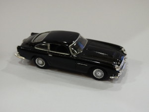 Scale Model: Black Aston Martin DB5
